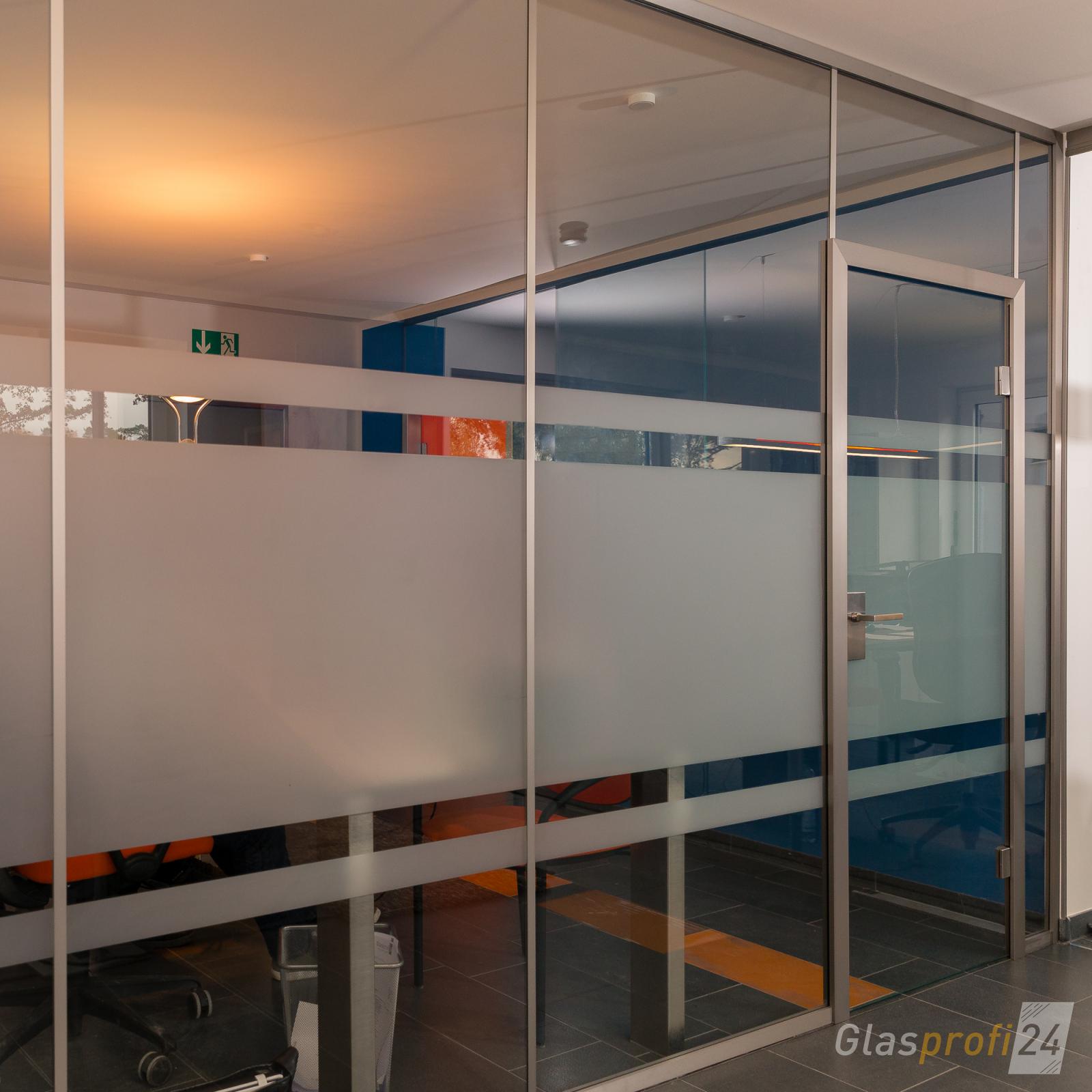 Bürotrennwand aus Glas mit Tür GLASPROFI24