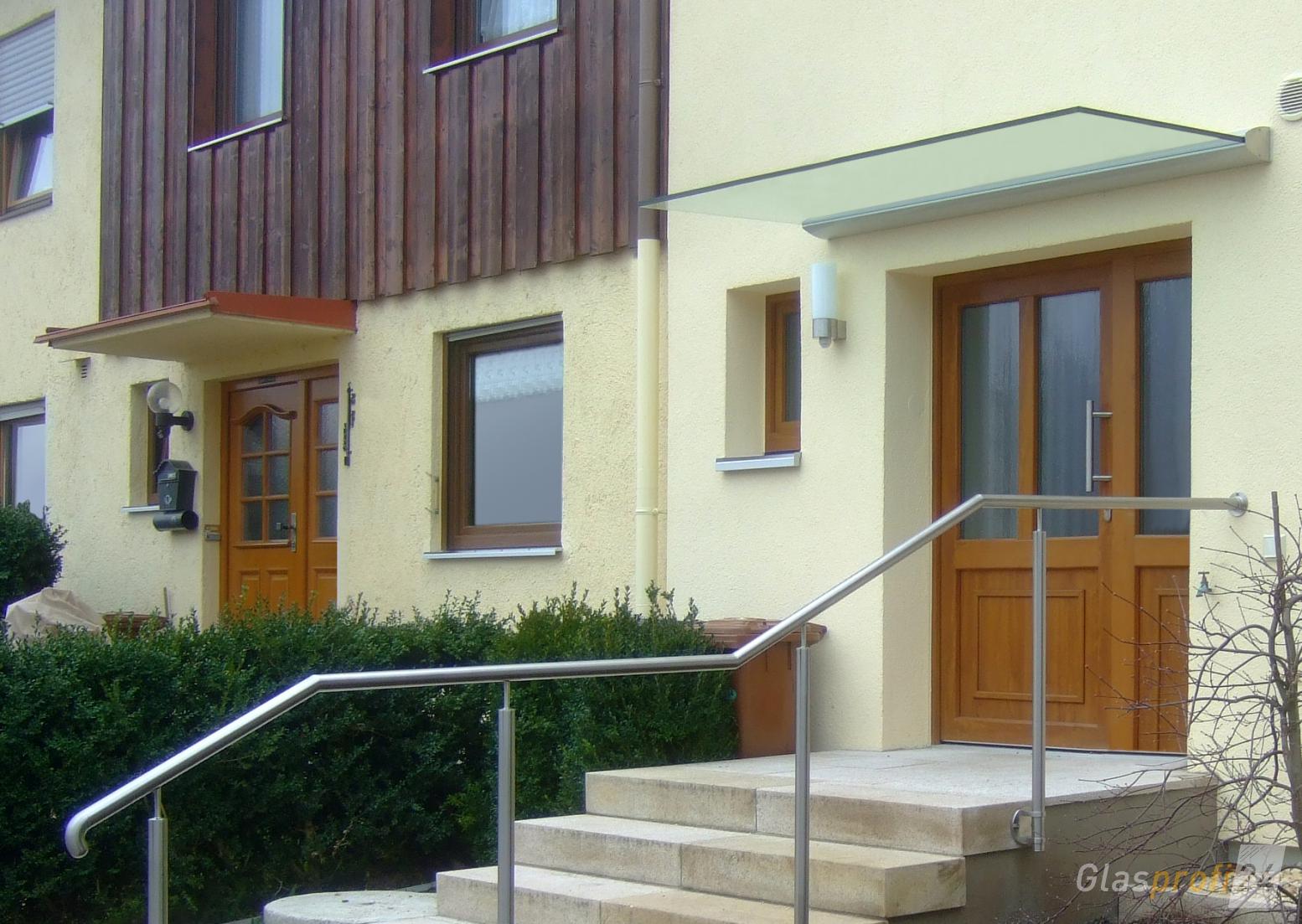 Haustürüberdachung Dura Plus ist freitragend | GLASPROFI24