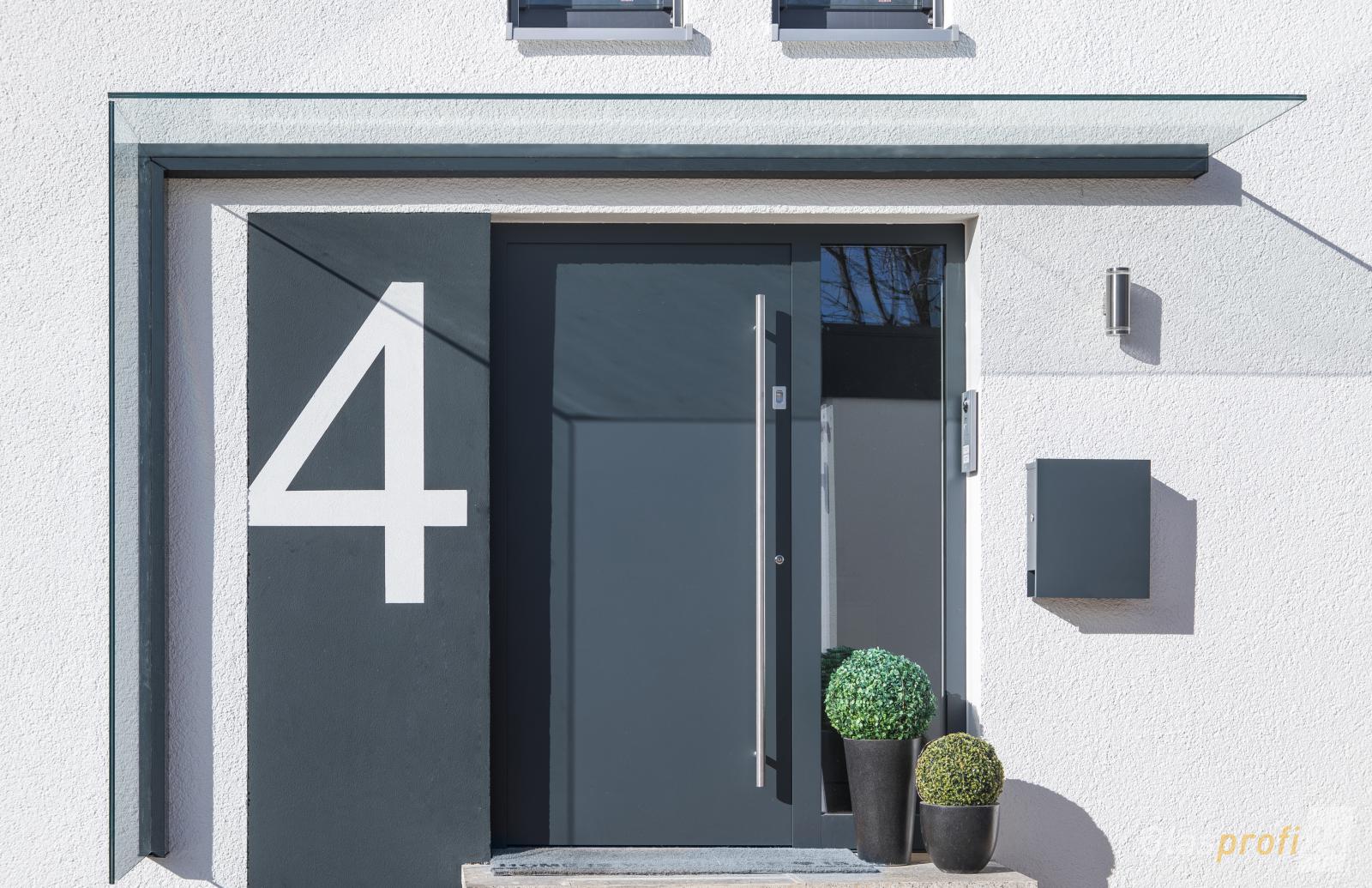 Vordach mit Windschutz aus Glas GLASPROFI24