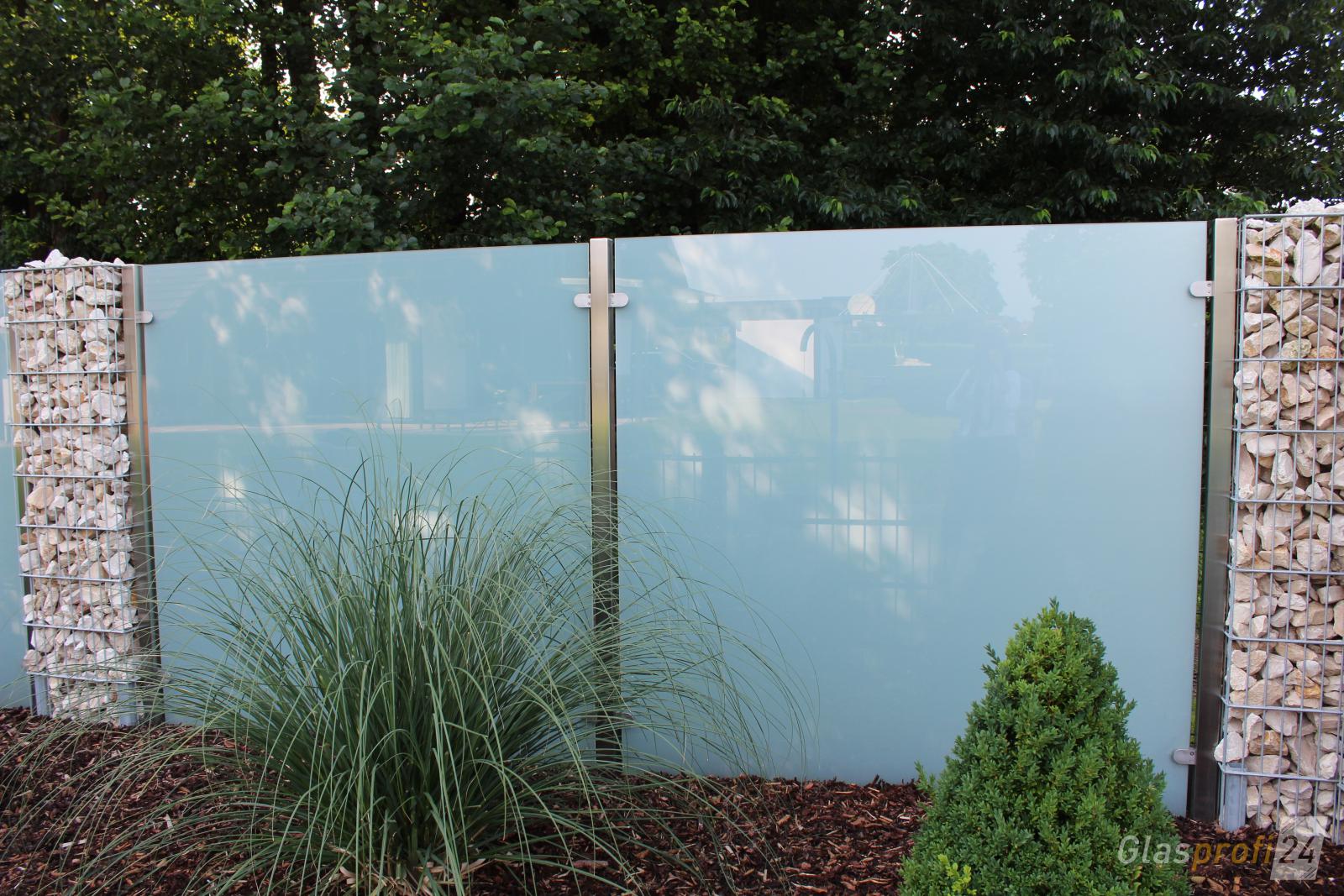 Sichtschutz aus Glas für den Garten GLASPROFI24