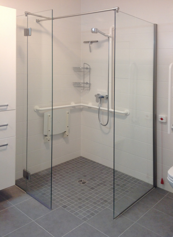behindertengerechte dusche bilder