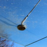 regelmäßige Reinigung und Pflege ist auch bei einem Glasvordach notwendig