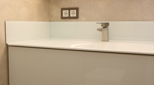 Wandverkleidung Glas Badezimmer - Drewkasunic Designs Wandverkleidung Glas Badezimmer - Drewkasunic Designs