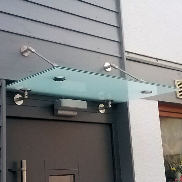 Haustür vordach mit regenrinne