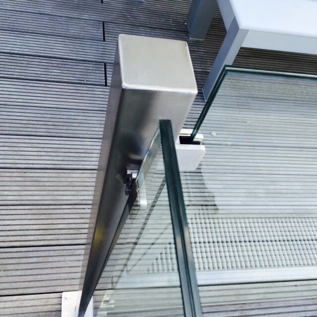 Sichtschutz aus Glas für den Garten GLASPROFI24