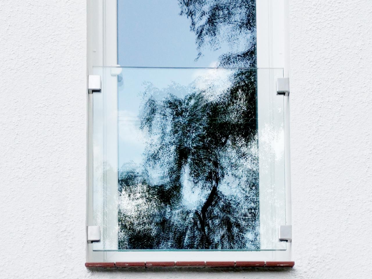 Glashalter aus massivem Edelstahl