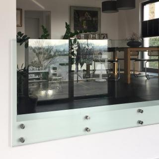 Brüstung Aus Glas Solo Nach Mass Gefertigt