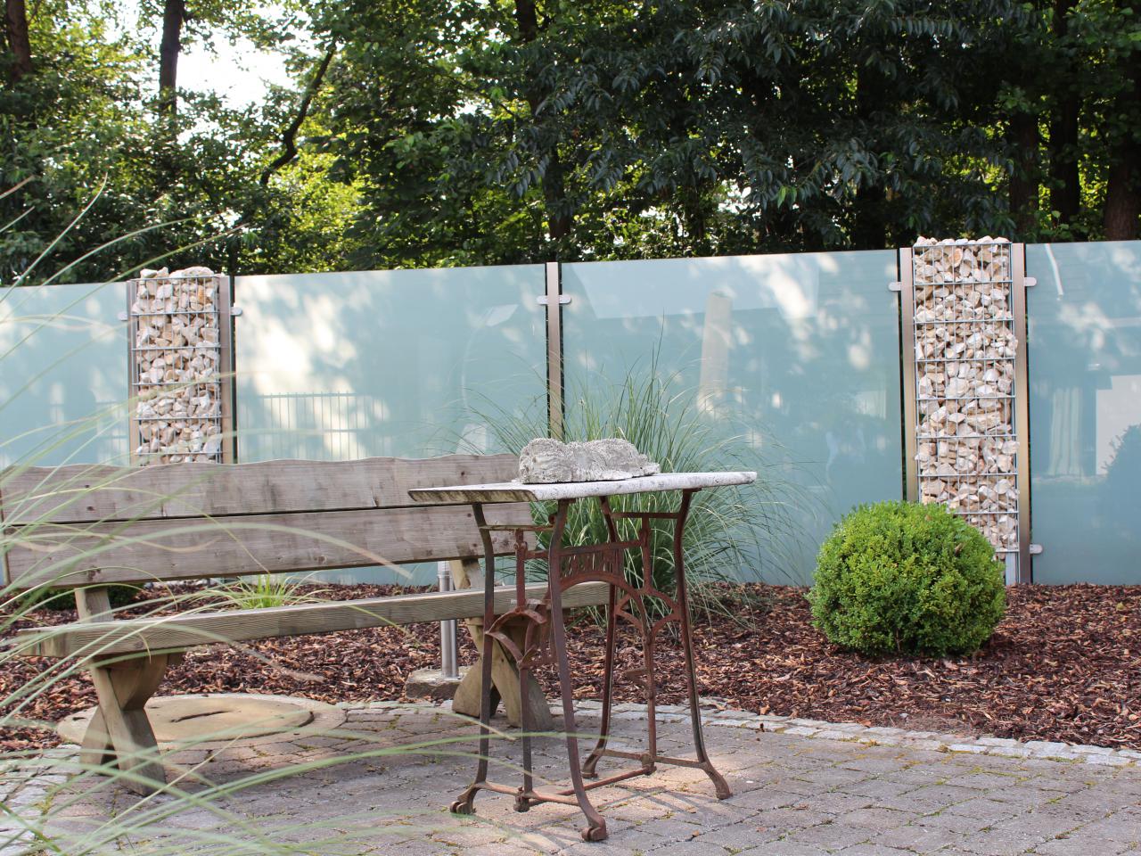 Sichtschutz aus Glas für den Garten GLASPROFI24