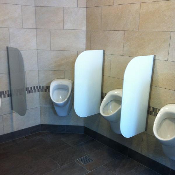 glas-trennwand-urinal