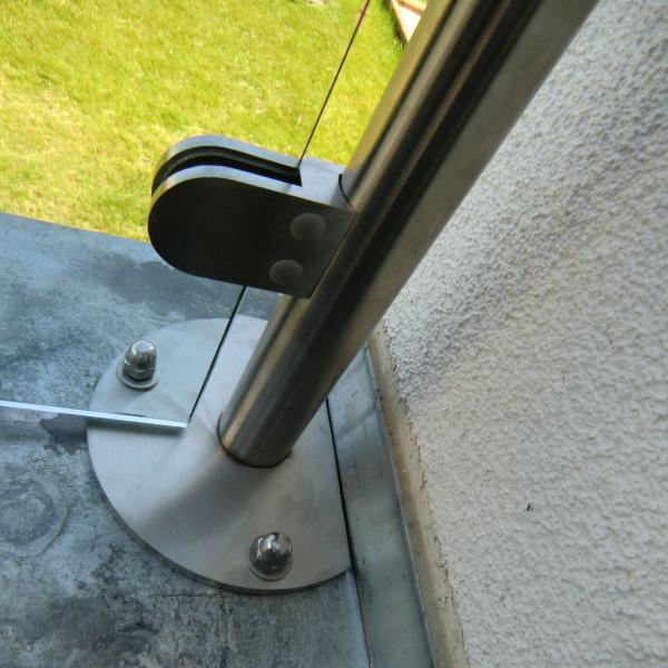 angeschnittener Bodenteller für Windschutz